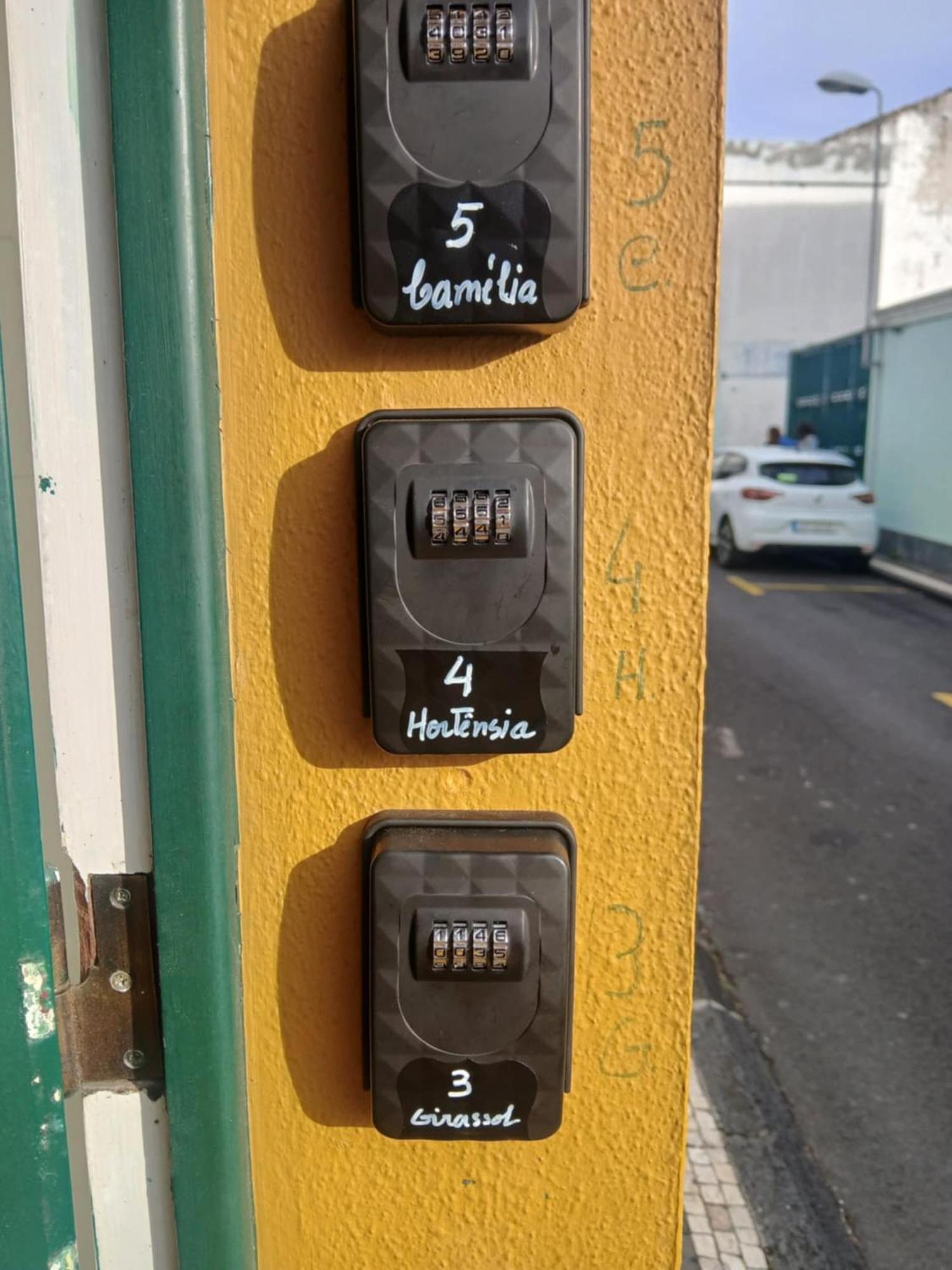 City'S Heart Guesthouse Ponta Delgada  Luaran gambar